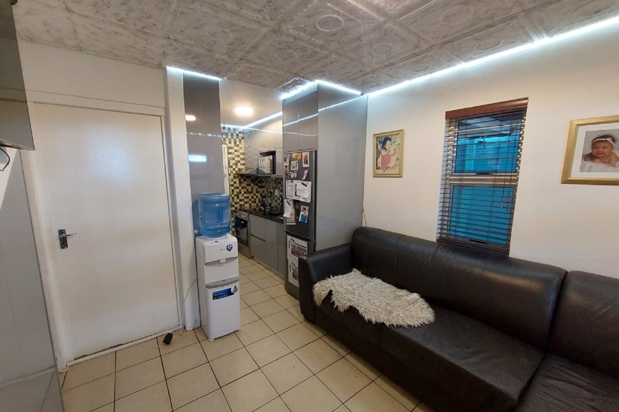 2 Bedroom Property for Sale in Woodlands Western Cape